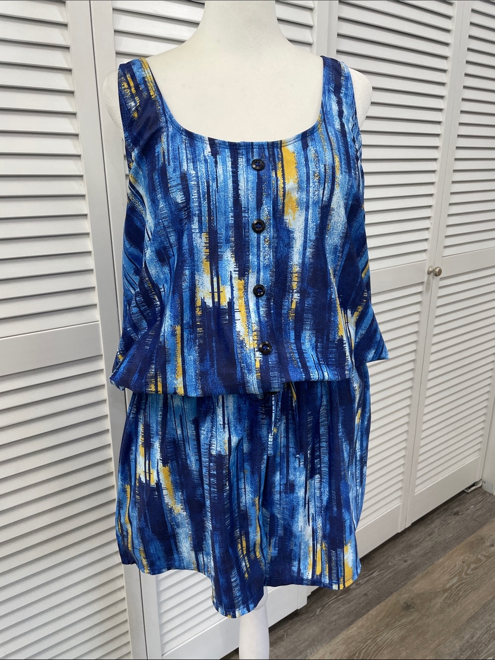 Summer Mae Blue & Yellow Abstract Striped Sleeveless Romper Stretchy Size 16